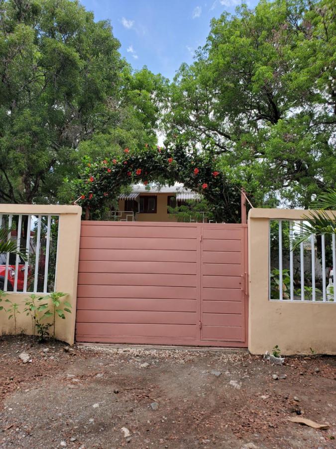 Casita De Las Flores San Jose de Ocoa Exterior photo